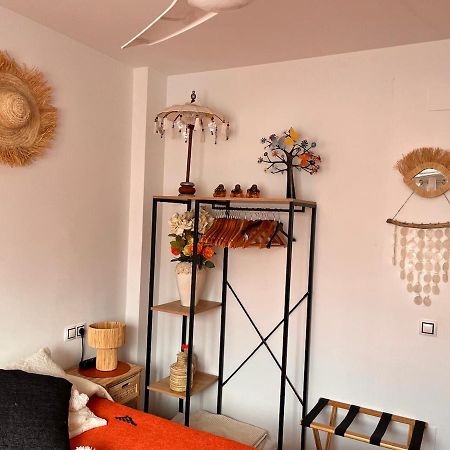 B&B Casa Louisa, Torre Del Mar- Valleniza 贝莱斯 外观 照片