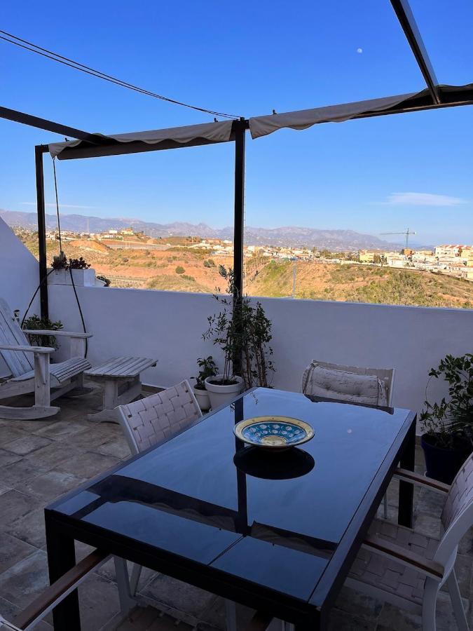 B&B Casa Louisa, Torre Del Mar- Valleniza 贝莱斯 外观 照片